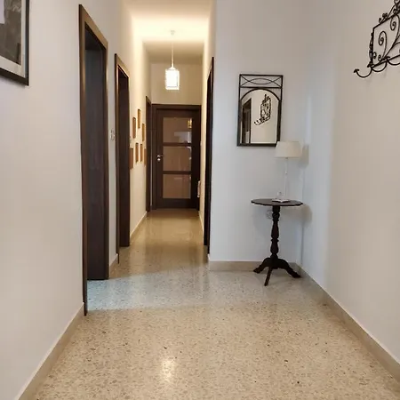 Large Close To Rocky Mcre1-1