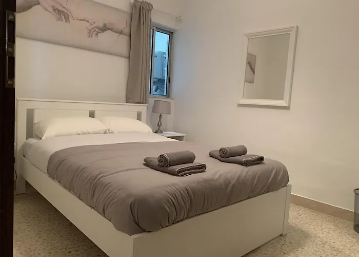 Large Close To Rocky Mcre1-1 Apartment *